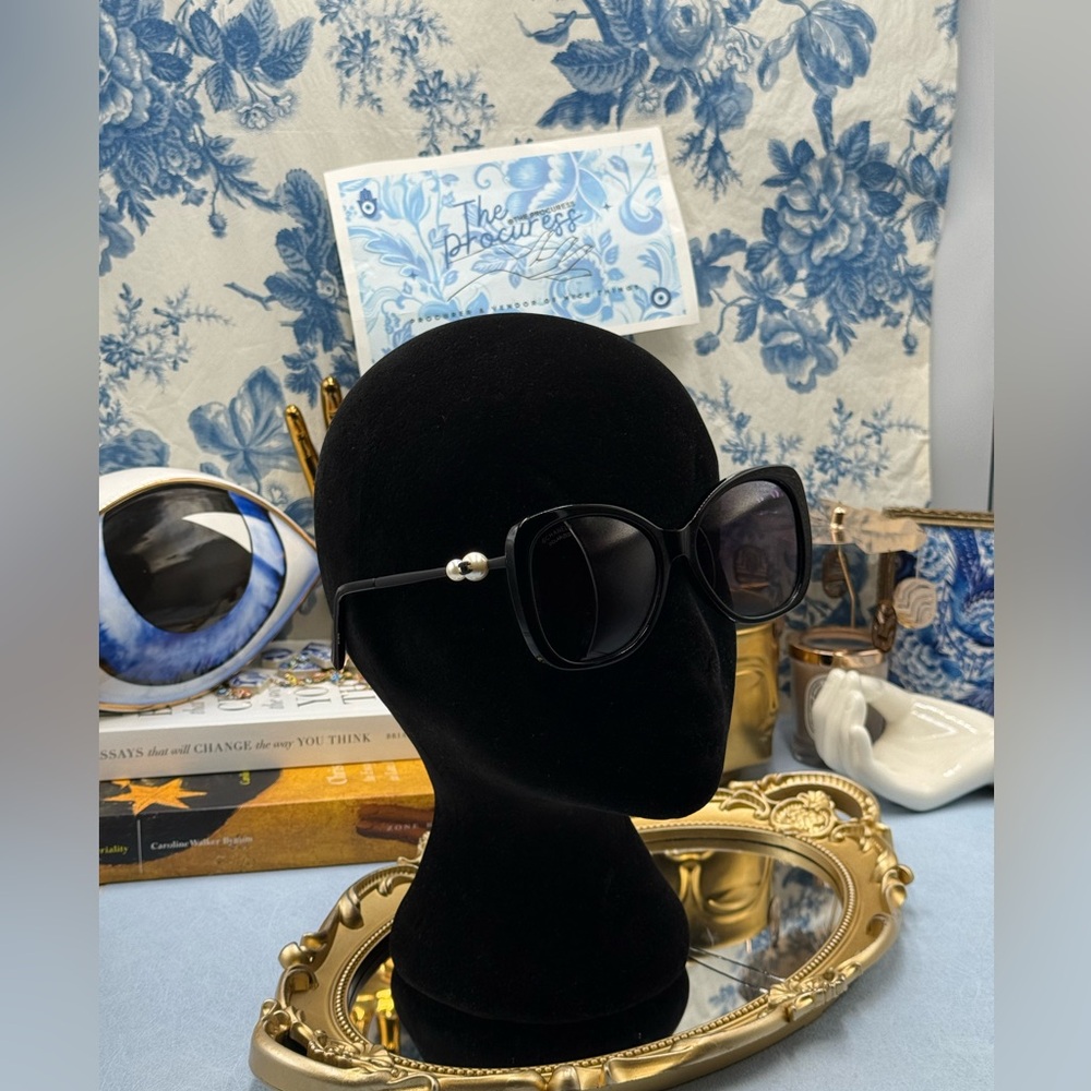 🆕 CHANEL 🧿 NWOT CH5339H Oversized Square Sunglass with Pearl Detail, Black - Picture 2 of 16